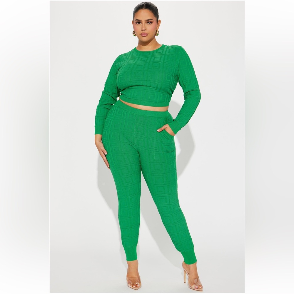 Fashion Nova Never Complaining Sweater Legging set
